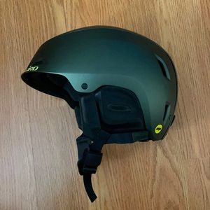 Giro Range MIPS Snow Helmet in Green sz Small